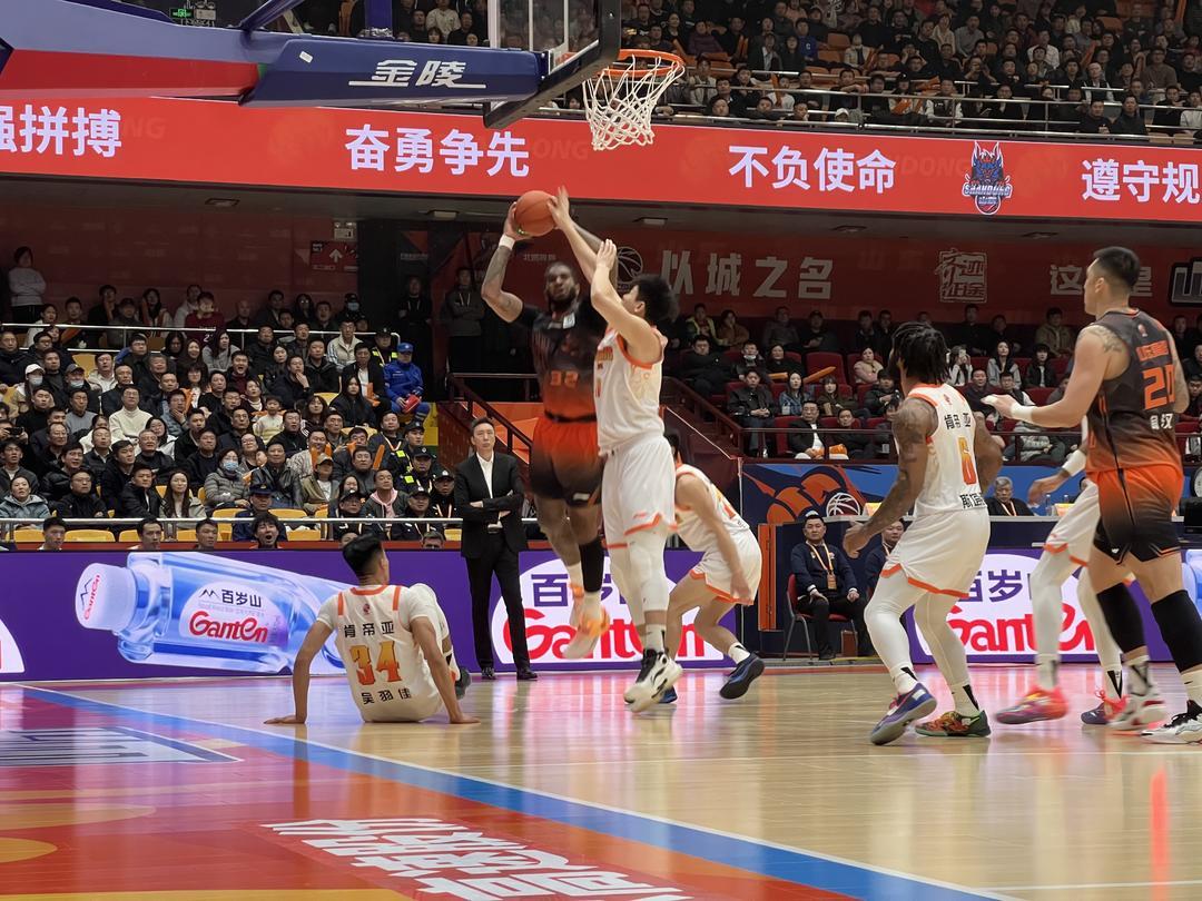 ODAPP下载-全场战报|山东男篮113：104复仇江苏，收获第二阶段开门红